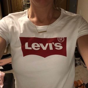 Levi’s T-shirt